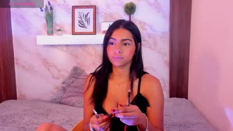 Snapshot of amybarton chatting on 4, 11, 2025 My name is AMY... Nice to meet you thumb up me please its important online show from 4, 11, 2025