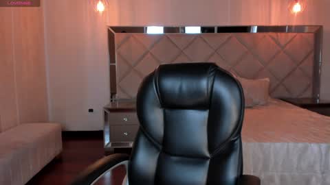 Amy  online show from 15, 12, 2024