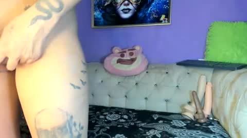 Amy Kamila online show from 27, 11, 2025