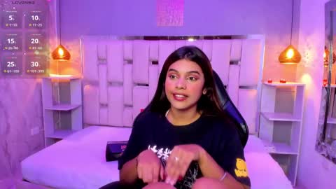 amyevan_ online show from 9, 9, 2025