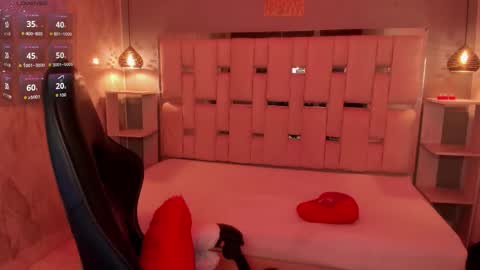 amyevan_ online show from 18, 9, 2025