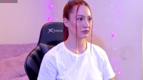 Snapshot of amypond__ chatting on 10, 10, 2025 Amy online show from 10, 10, 2025