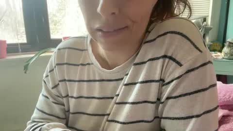 Amy Smilez online show from 24, 2, 2025