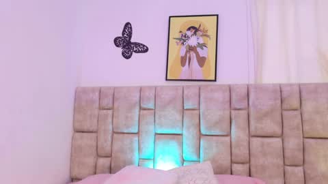 Snapshot of amyvegaa_ chatting on 23, 11, 2025 amyvegaa_ online show from 23, 11, 2025