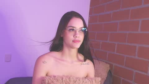 IG amyw0w   online show from 12, 3, 2025