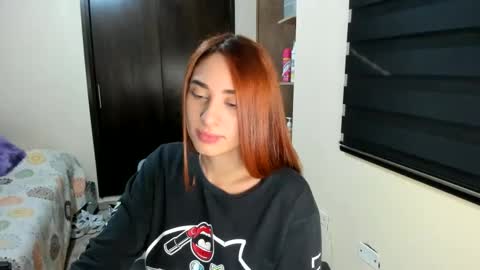 Snapshot of amywalker01 chatting on 9, 10, 2025 amy online show from 9, 10, 2025