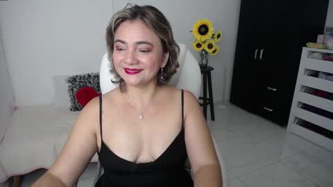  Ana  online show from 5, 2, 2025