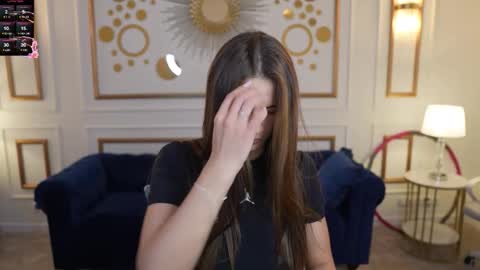 Snapshot of anabel2054 chatting on 13, 10, 2025 Sweet girls online show from 13, 10, 2025