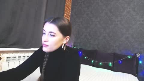 Anna online show from 11, 11, 2025