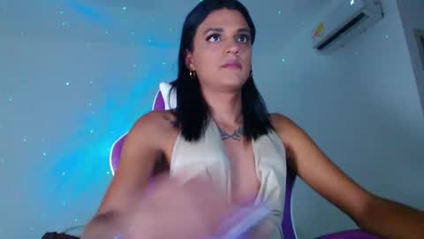 Snapshot of anabellabonariva chatting on 14, 12, 2024 Anabella online show from 14, 12, 2024
