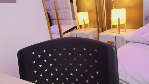 Snapshot of anahi_maite chatting on 22, 10, 2025 Anahi online show from 22, 10, 2025