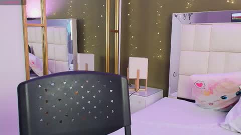 Snapshot of anahi_maite chatting on 23, 10, 2025 Anahi online show from 23, 10, 2025