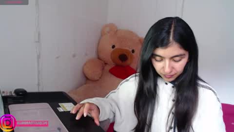Anahi Browns online show from 30, 9, 2025