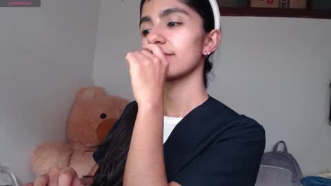 Anahi Browns online show from 2, 3, 2026