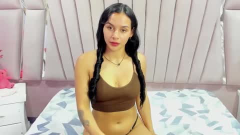 Snapshot of anales_deep_69 chatting on 11, 3, 2025 AbbyAndAntonela online show from 11, 3, 2025