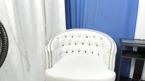 Snapshot of analia18_ chatting on 11, 12, 2024 analia18 online show from 11, 12, 2024