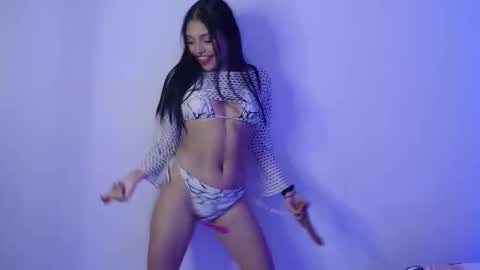 Snapshot of analymilles chatting on 26, 11, 2025 analymilles online show from 26, 11, 2025