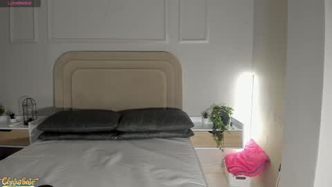 anamonroee online show from 13, 10, 2025