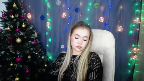 anastacyyellig online show from 17, 12, 2024