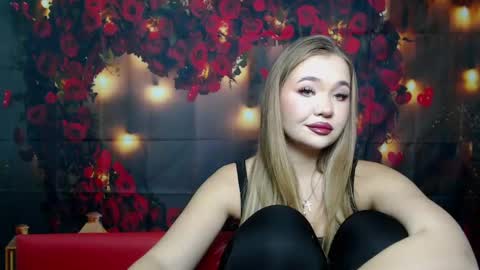 anastacyyellig online show from 22, 1, 2025