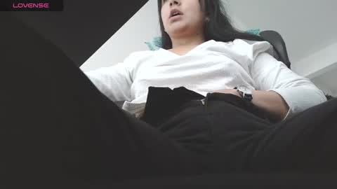   online show from 19, 9, 2025