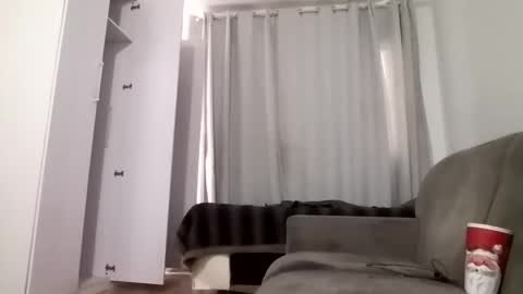 Snapshot of andemax chatting on 14, 12, 2024 And 16.8 online show from 14, 12, 2024