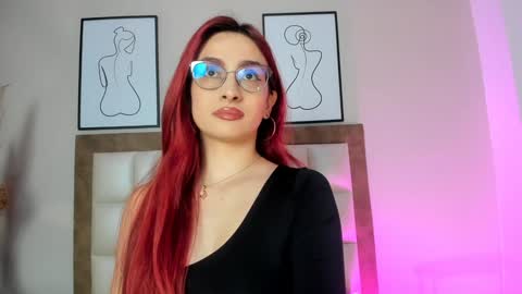 Andra Cyrus online show from 3, 1, 2025