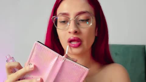 Andra Cyrus online show from 22, 1, 2025