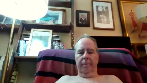 Snapshot of andre6045 chatting on 17, 12, 2025 andre6045 online show from 17, 12, 2025