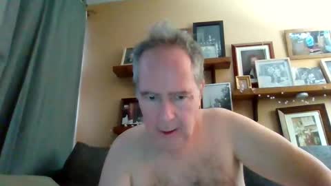 Snapshot of andre6045 chatting on 12, 1, 2026 andre6045 online show from 12, 1, 2026