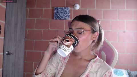 Andrea  online show from 20, 12, 2025