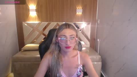 Andrea  online show from 12, 3, 2026