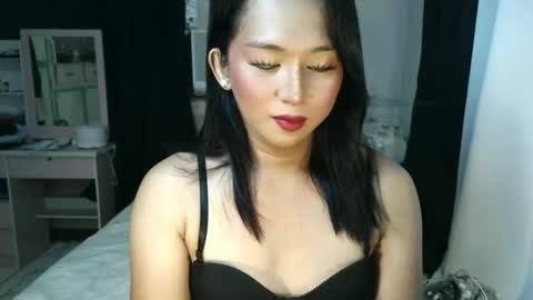 yanie online show from 18, 11, 2025