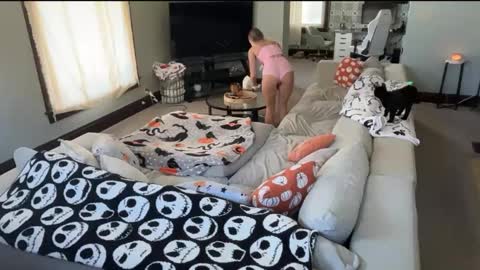 Snapshot of andreaelizabethxo chatting on 16, 10, 2025 Andrea Elizabeth online show from 16, 10, 2025