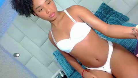 andreayano online show from 10, 9, 2025