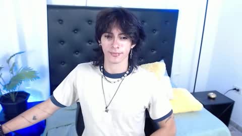 Snapshot of andreey50 chatting on 25, 11, 2025 Andrey online show from 25, 11, 2025