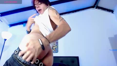 Snapshot of andreey50 chatting on 22, 12, 2025 Andrey online show from 22, 12, 2025