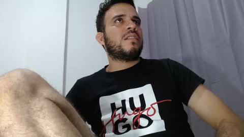 Snapshot of andres_blanco_ chatting on 22, 10, 2025 i am Andres online show from 22, 10, 2025