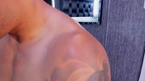 insta andres clark  online show from 19, 12, 2024