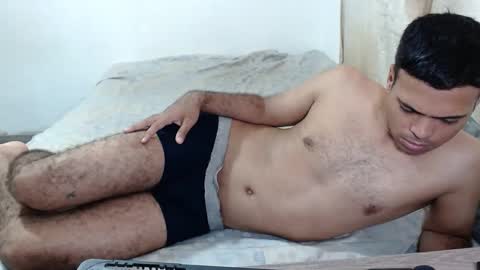 Snapshot of andresfern chatting on 9, 10, 2025 ANDRES online show from 9, 10, 2025