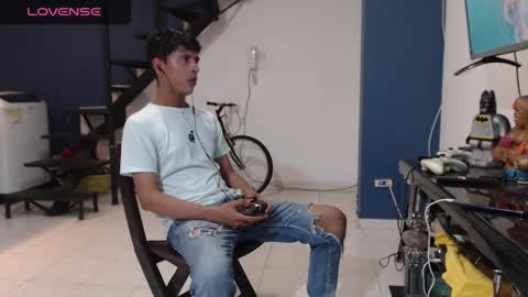 Andres Dean online show from 1, 2, 2025