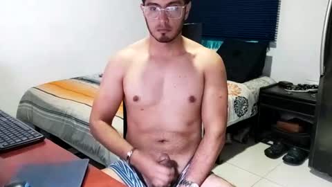 andresvergon85 online show from 8, 3, 2025