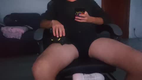 Snapshot of andreudickhard91 chatting on 6, 1, 2025 Andreu online show from 6, 1, 2025