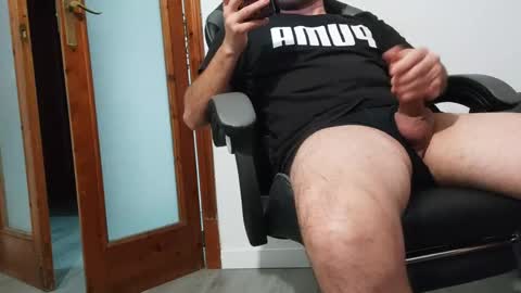 Snapshot of andreudickhard91 chatting on 8, 1, 2025 Andreu online show from 8, 1, 2025