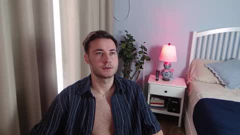Justin Andrew online show from 5, 10, 2025