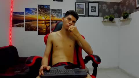 Snapshot of andrew_2811 chatting on 15, 10, 2025 andrew_2811 online show from 15, 10, 2025