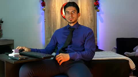 Andrew online show from 23, 12, 2025