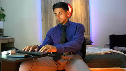 Andrew online show from 8, 2, 2026