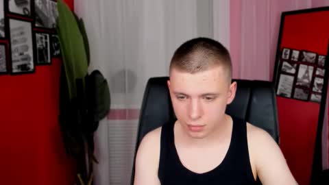 Snapshot of andrew_ellis chatting on 4, 11, 2025 Andrew online show from 4, 11, 2025