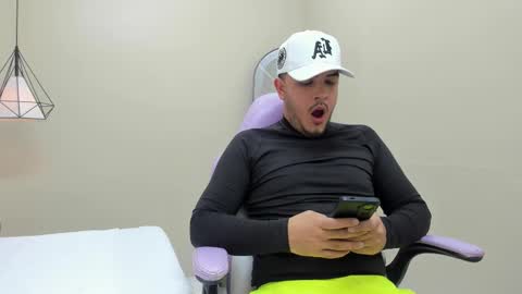 A N D R E W online show from 3, 2, 2026